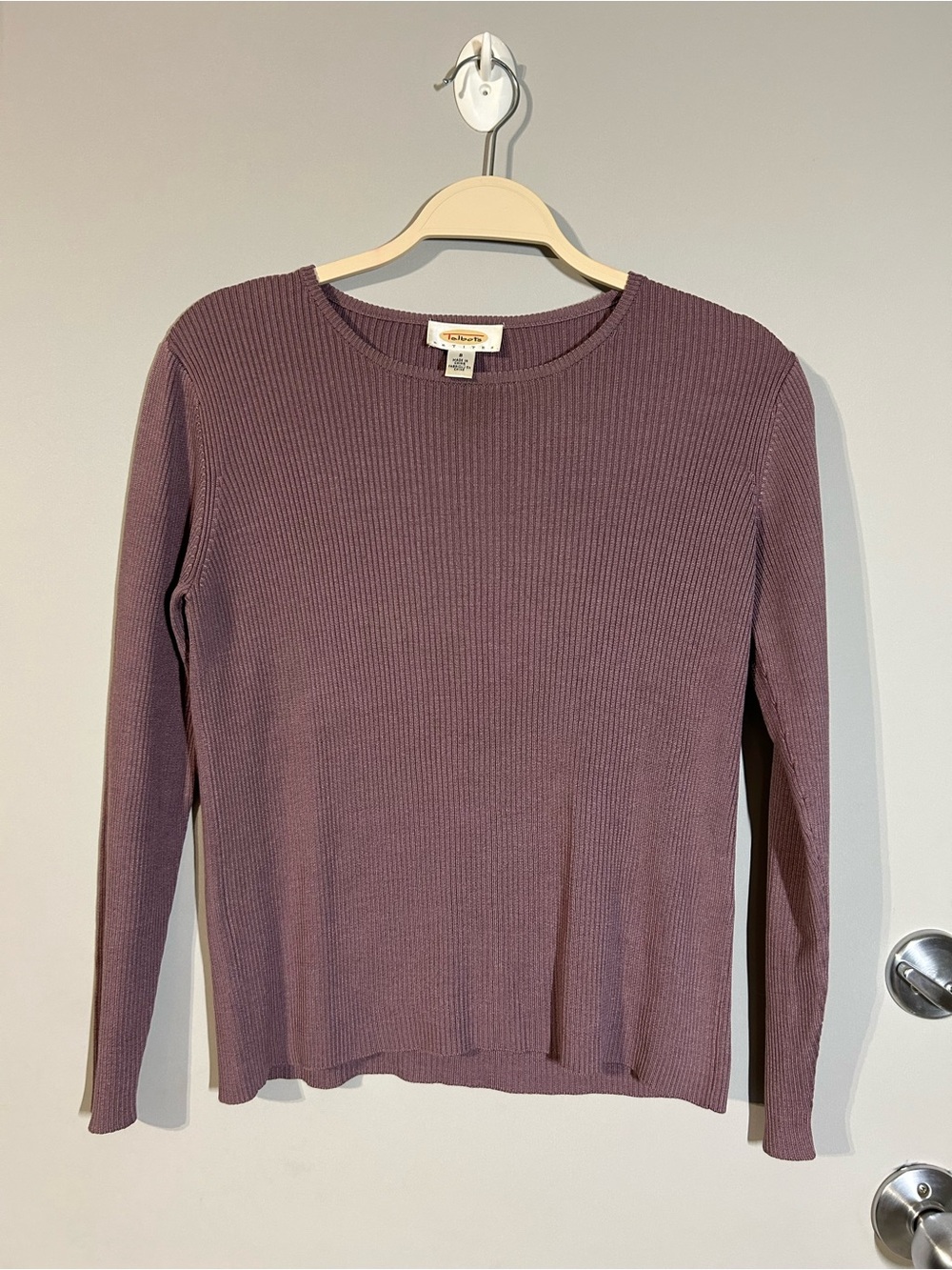 Talbots Ribbed Long Sleeve sweater Top - Mauve 100% silk size Small